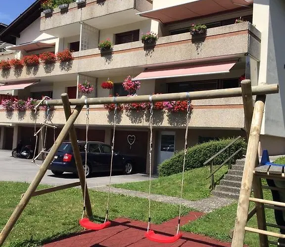 아파트먼트 라라